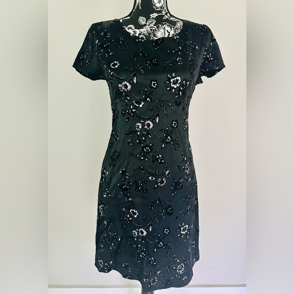 Vintage Delia’s black satin white floral dress - Picture 1 of 7